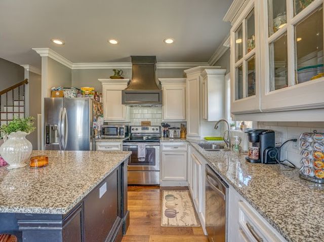 6935 Bear Creek Drive, Harrison, AR 72601