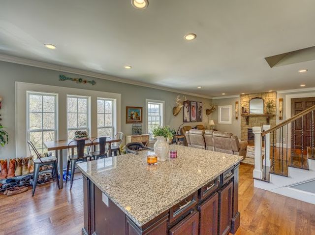 6935 Bear Creek Drive, Harrison, AR 72601