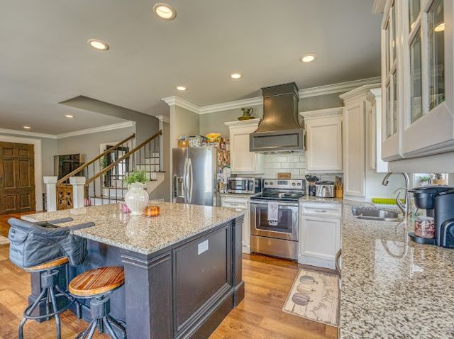 6935 Bear Creek Drive, Harrison, AR 72601