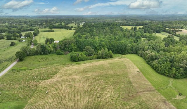 210 Nubia Rd, Westmoreland, TN 37186