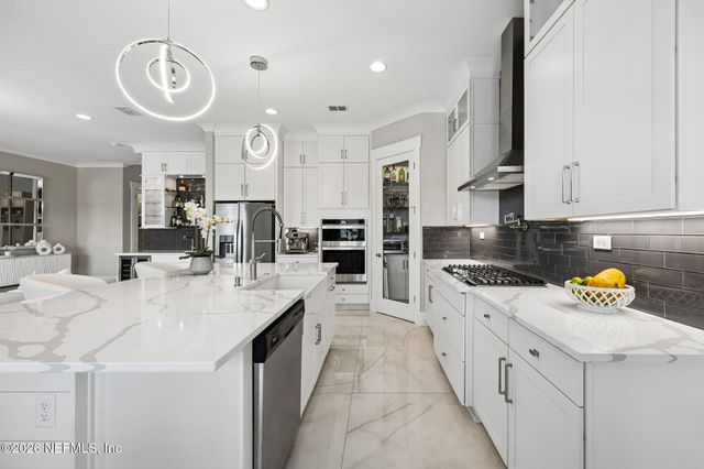 623 RUM RUNNER Way, St. Johns, FL 32259
