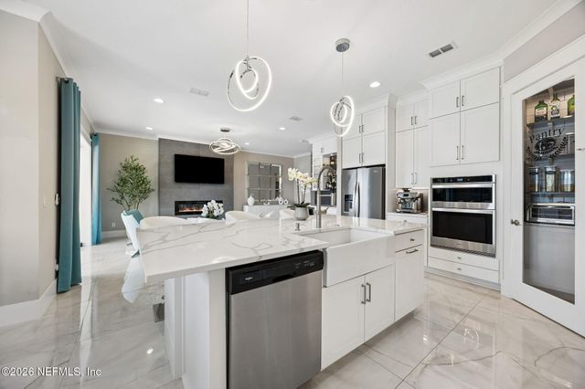 623 RUM RUNNER Way, St. Johns, FL 32259