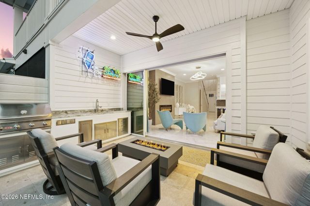 623 RUM RUNNER Way, St. Johns, FL 32259