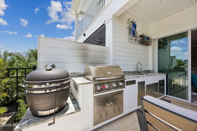 623 RUM RUNNER Way, St. Johns, FL 32259