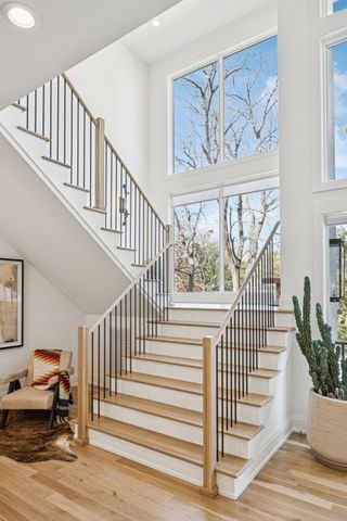 1323 Harding Pl, Nashville, TN 37215