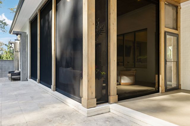 1323 Harding Pl, Nashville, TN 37215