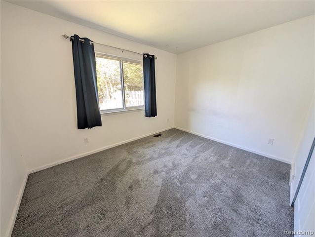 6762 Niagara Street, Romulus, MI 48174