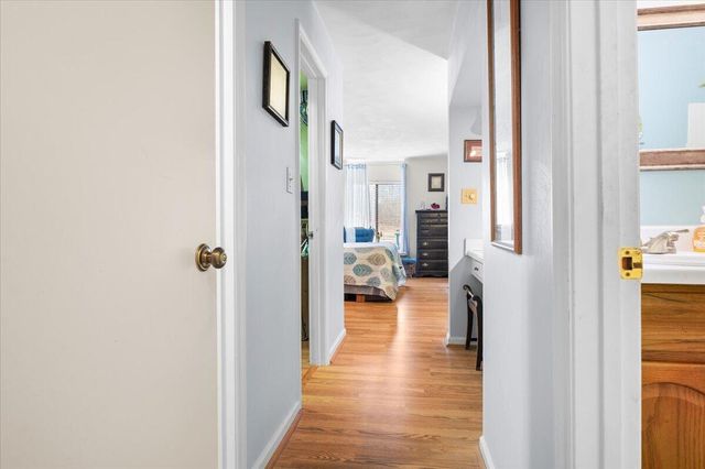 2503 Gatehouse LN, Salem, VA 24153