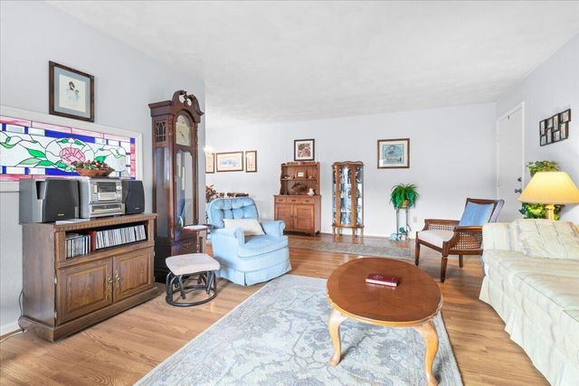 2503 Gatehouse LN, Salem, VA 24153