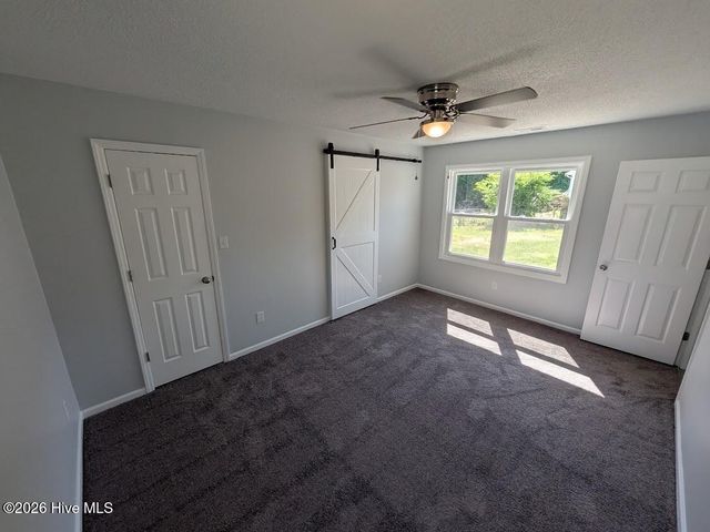 2034 Hunters Ridge Drive, Midway Park, NC 28544