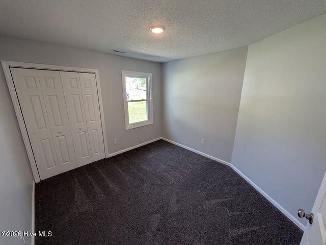 2034 Hunters Ridge Drive, Midway Park, NC 28544