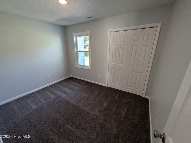 2034 Hunters Ridge Drive, Midway Park, NC 28544