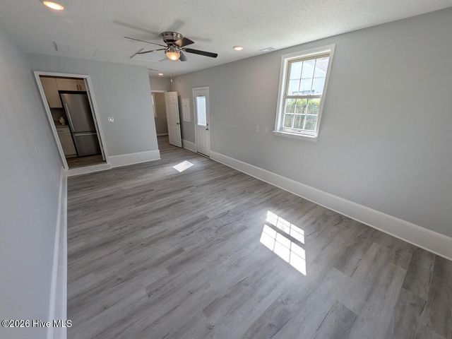 2034 Hunters Ridge Drive, Midway Park, NC 28544