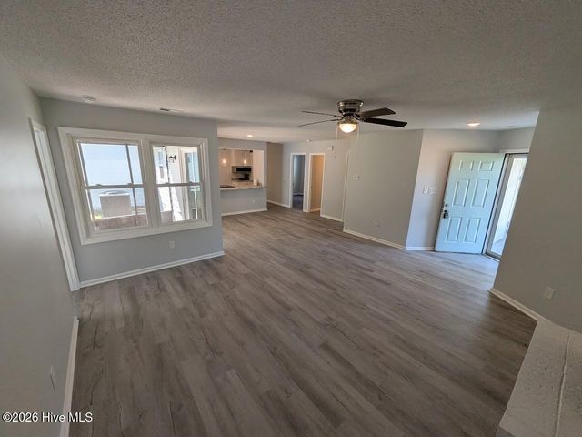 2034 Hunters Ridge Drive, Midway Park, NC 28544