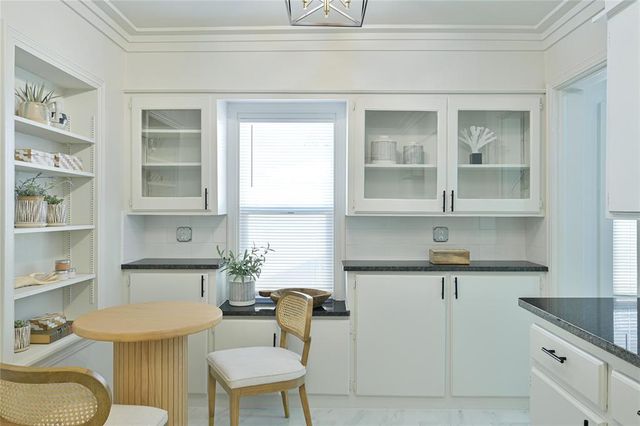 405 N Base Avenue, Norman, OK 73069