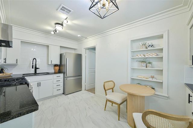 405 N Base Avenue, Norman, OK 73069