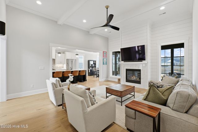 8224 Winding Creek Circle, Wilmington, NC 28411