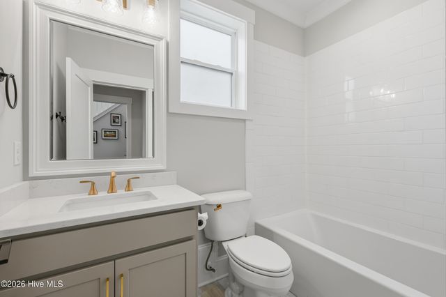 8224 Winding Creek Circle, Wilmington, NC 28411