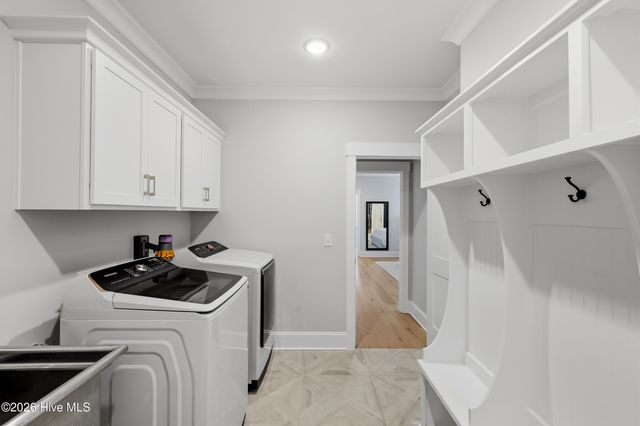 8224 Winding Creek Circle, Wilmington, NC 28411