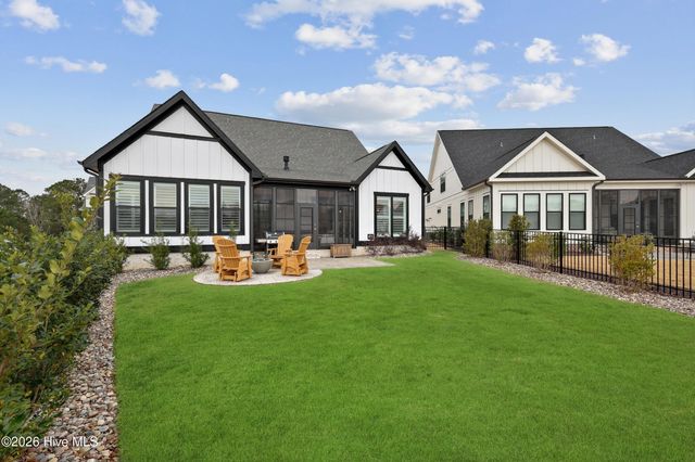 8224 Winding Creek Circle, Wilmington, NC 28411