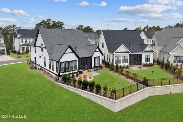 8224 Winding Creek Circle, Wilmington, NC 28411