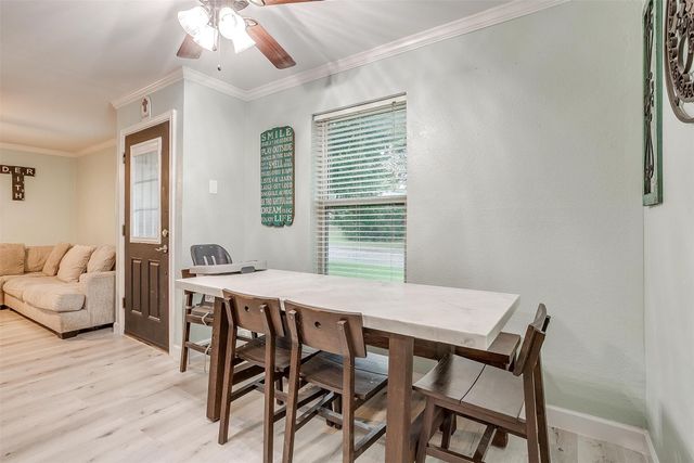 845 Pine Mountain Drive, Burleson, TX 76028