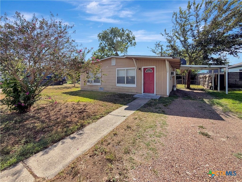 Image 1 of property listing at 2907 Cypress Street, Victoria, TX 77901