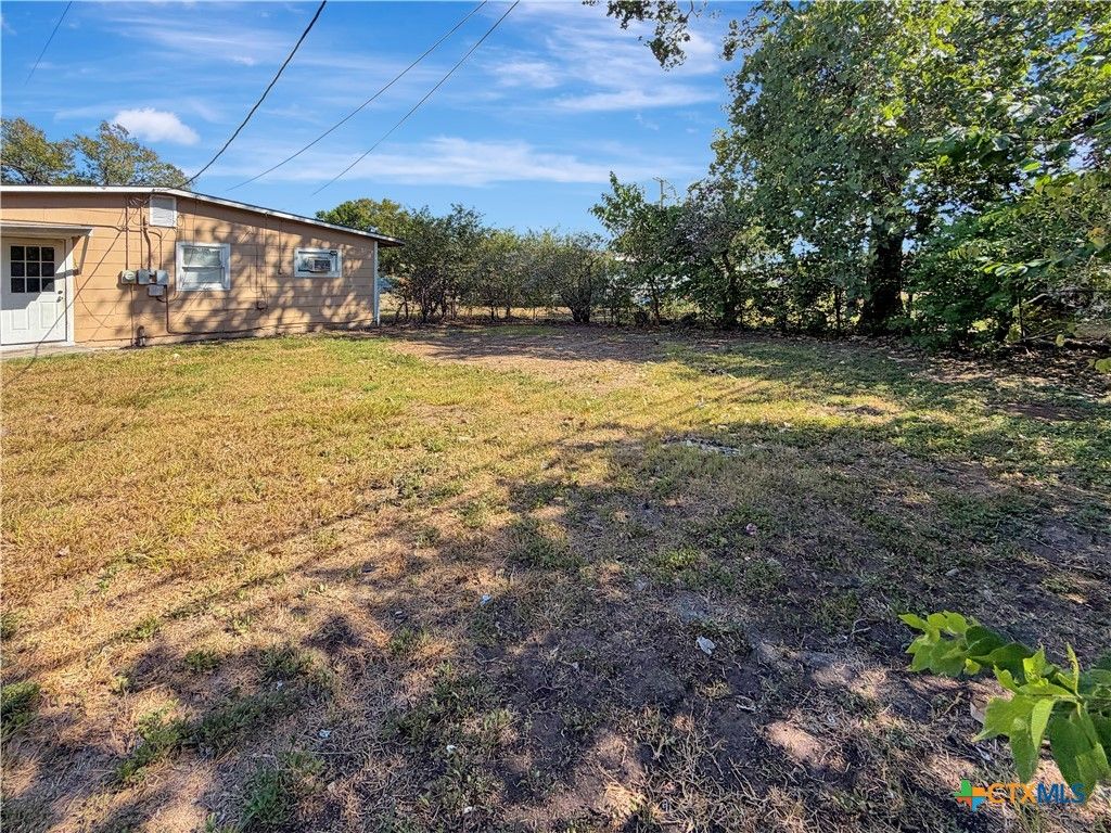 Image 11 of property listing at 2907 Cypress Street, Victoria, TX 77901