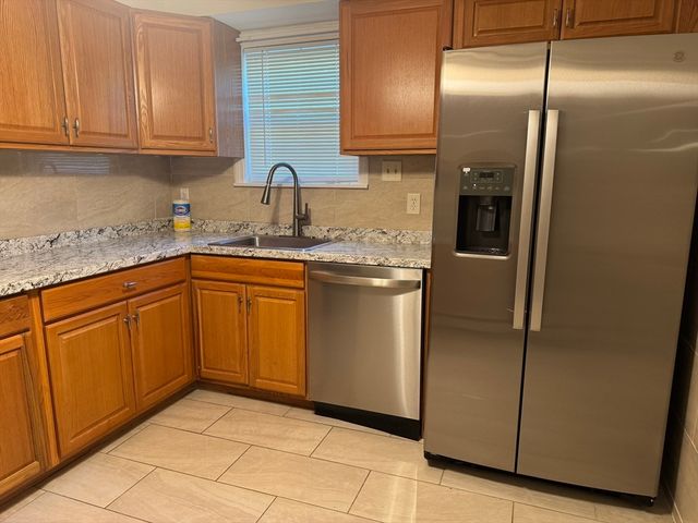 180 Main Street 1110, Bridgewater, MA 02324