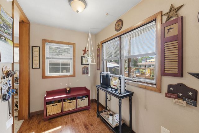 919 8th Street, De Witt, IA 52472