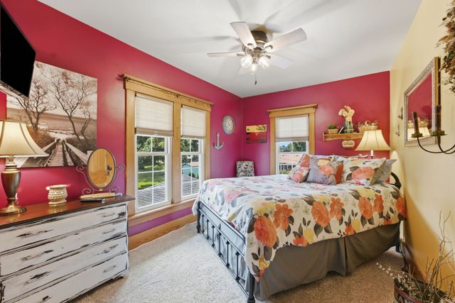 919 8th Street, De Witt, IA 52472