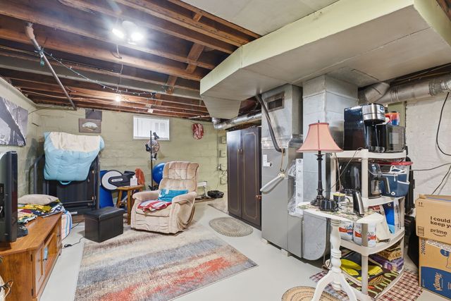 919 8th Street, De Witt, IA 52472