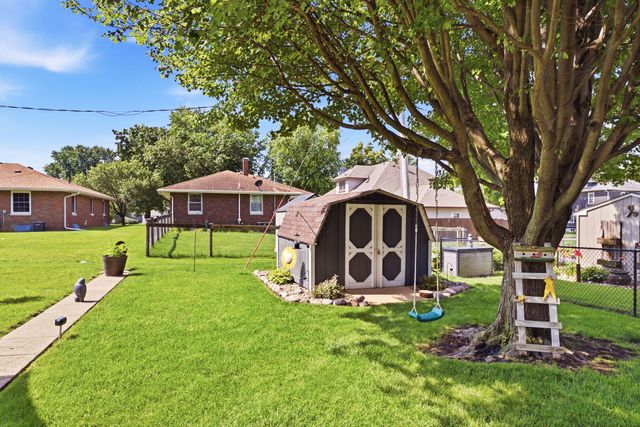 919 8th Street, De Witt, IA 52472