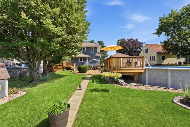 919 8th Street, De Witt, IA 52472