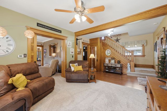 919 8th Street, De Witt, IA 52472