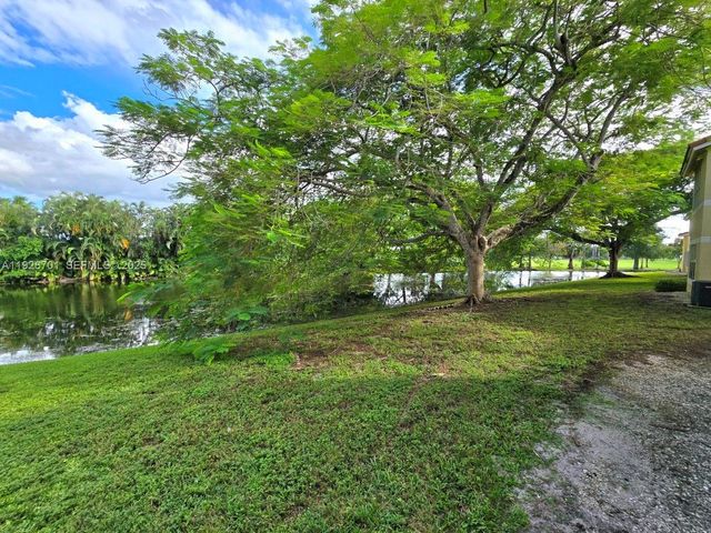 13060 Vista Isles Dr 212, Sunrise, FL 33325