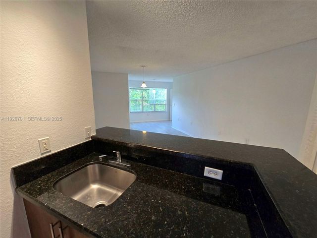 13060 Vista Isles Dr 212, Sunrise, FL 33325