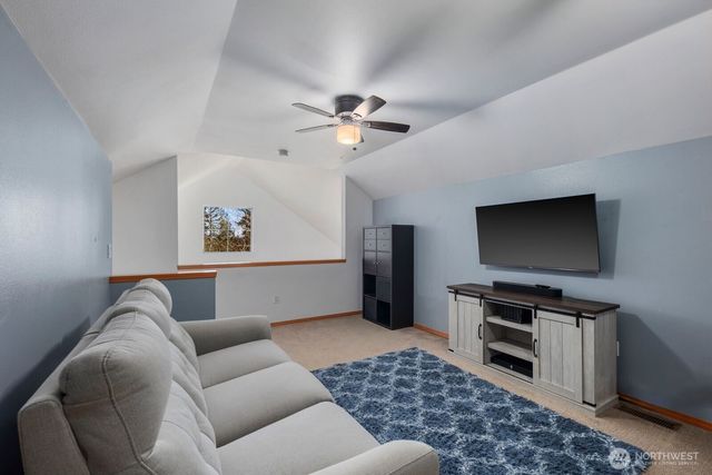 61 E Channel Drive, Allyn, WA 98524