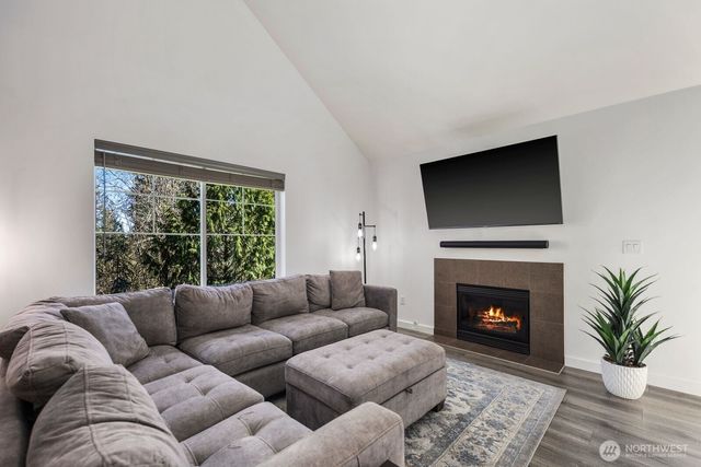 61 E Channel Drive, Allyn, WA 98524