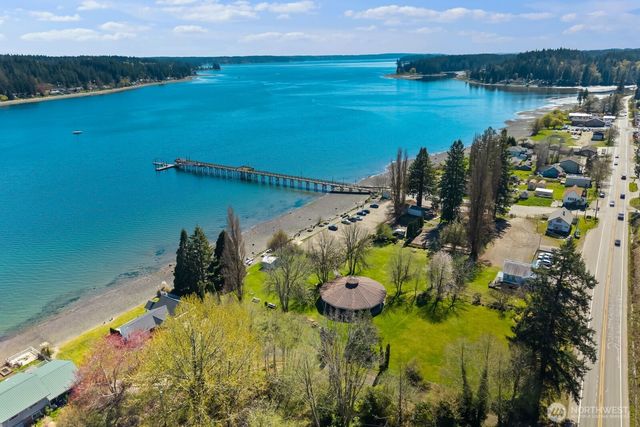 61 E Channel Drive, Allyn, WA 98524