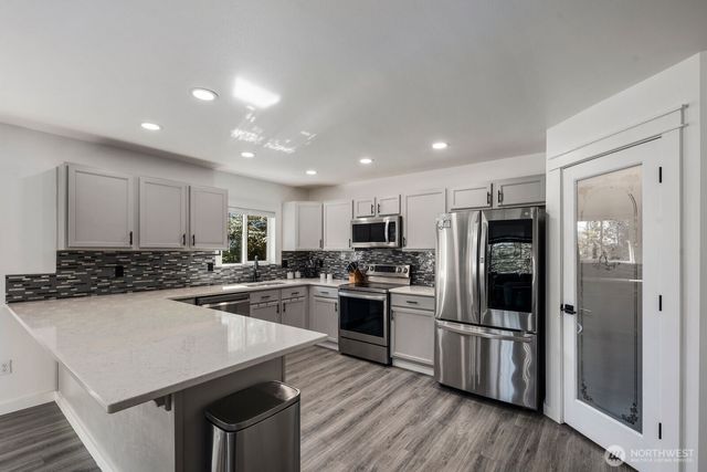 61 E Channel Drive, Allyn, WA 98524