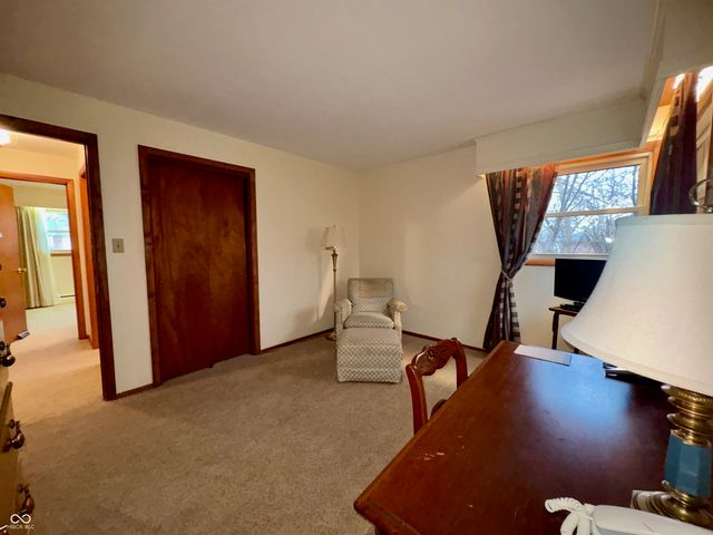 1521 Daleville Avenue, Anderson, IN 46012