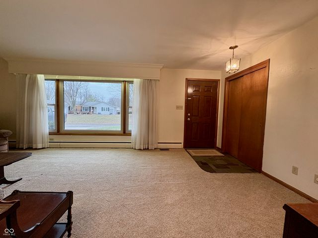 1521 Daleville Avenue, Anderson, IN 46012