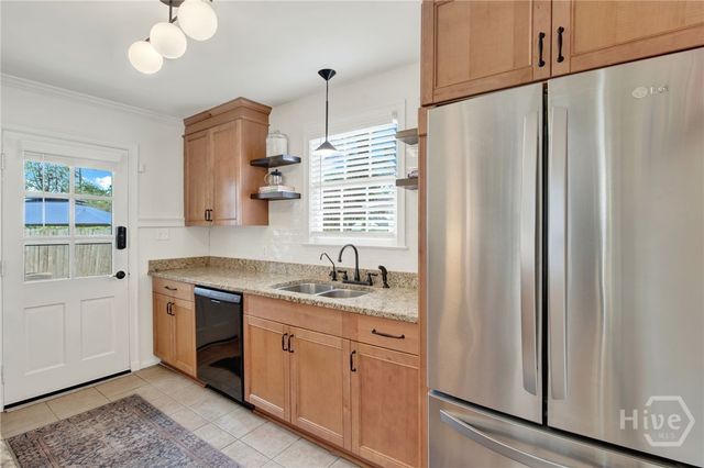 1415 E 52nd Street, Savannah, GA 31404