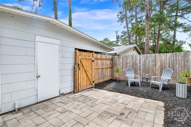 1415 E 52nd Street, Savannah, GA 31404