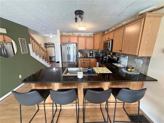 4 Smithfield Road 17, North Providence, RI 02904