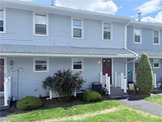 4 Smithfield Road 17, North Providence, RI 02904