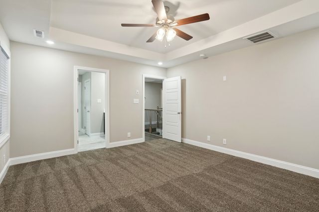 954 Tufnel Dr, Clarksville, TN 37040