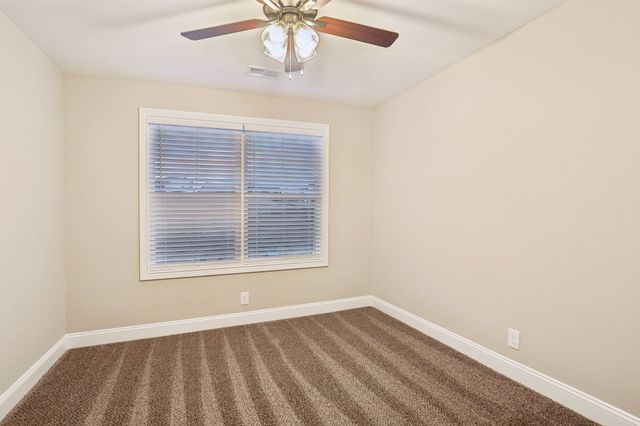954 Tufnel Dr, Clarksville, TN 37040