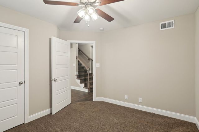 954 Tufnel Dr, Clarksville, TN 37040